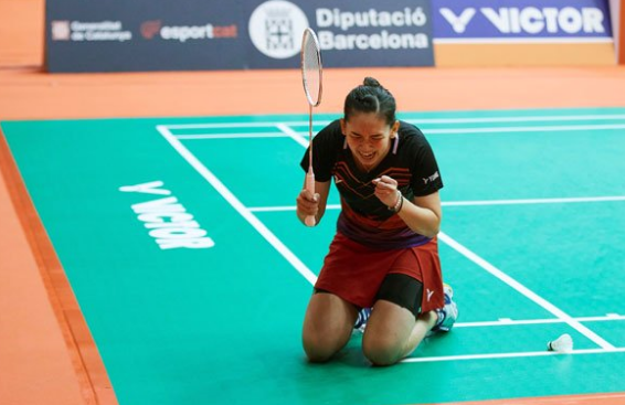 崭露头角 崭露头角