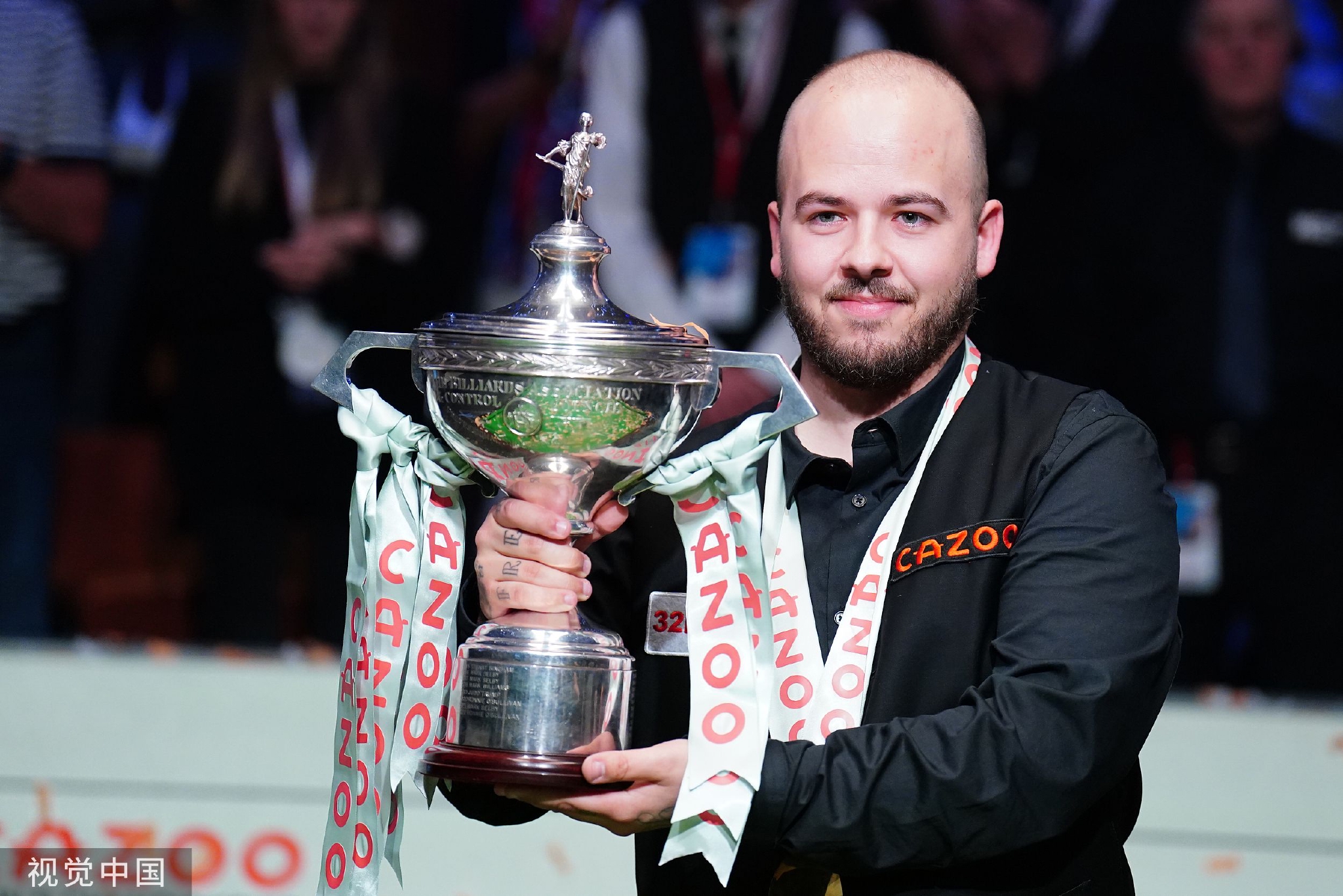 尤其在多名 尤其在多名